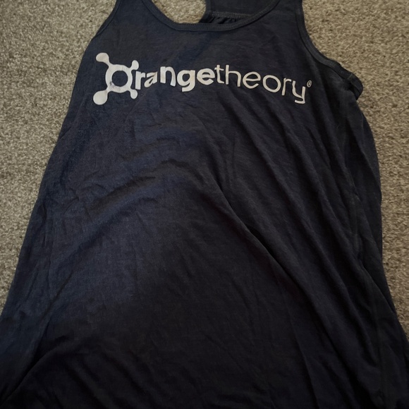 Orangetheory Set of 8 Tanks - Picture 8 of 8